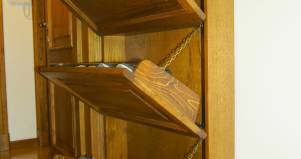 Scarpiera in legno su misura artigianale